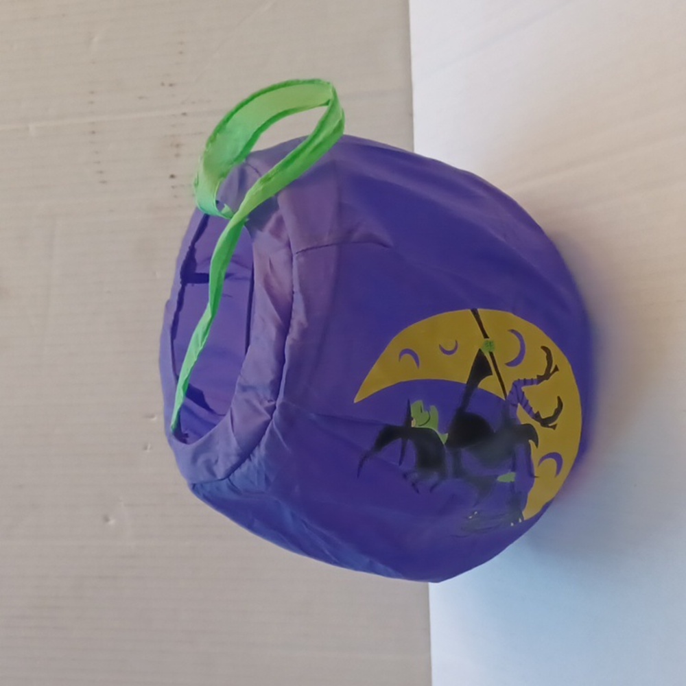 Free Add-on  Collapsible Pop-Up Halloween Bag - Toddler Size